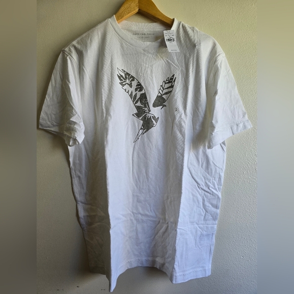 NWT! American Eagle, Men's Super Soft Graphic T-Shirt, White/Grey, Size Large - Picture 3 of 6